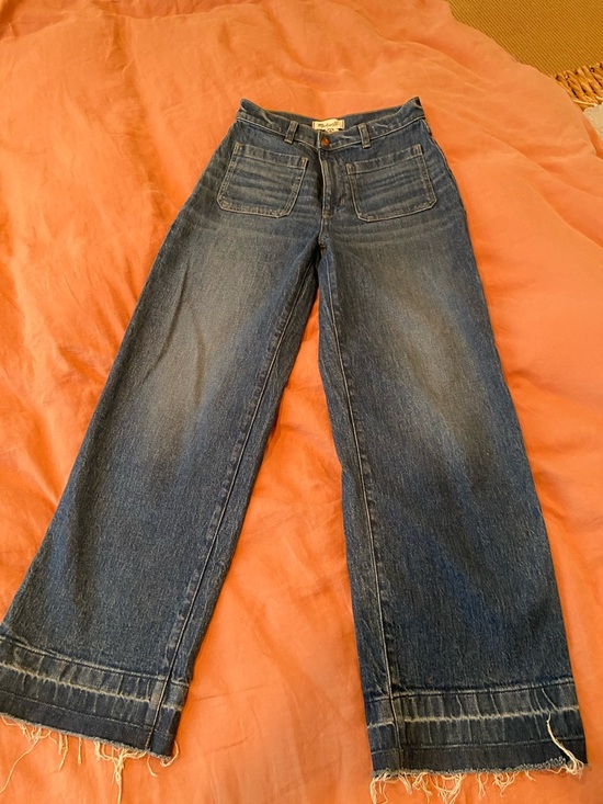 Madewell Emmett Wide-Leg Jeans Let-Down Hem Edition in Archbald Wash - Picture 4 of 7